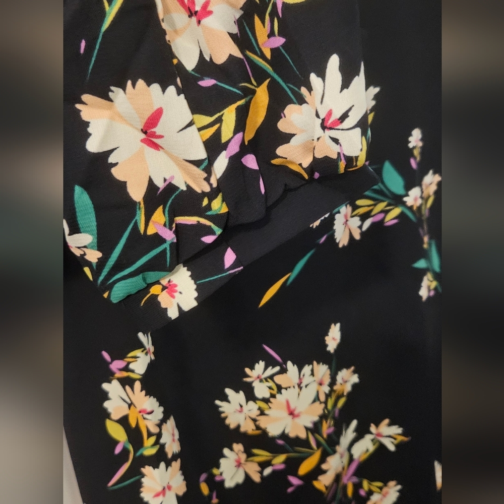 Lulu's Dark Navy Floral Long Sleeve Dress Size LG - Picture 4 of 6
